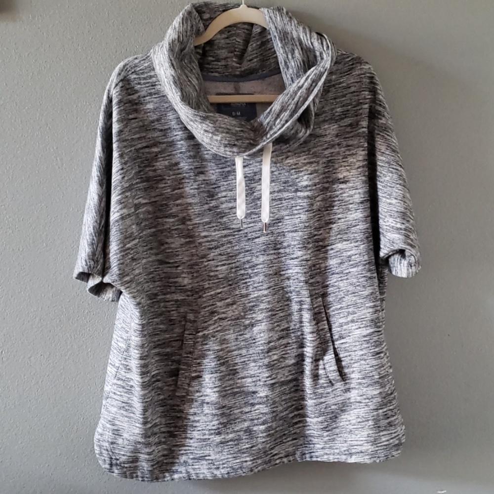 Crew Neck Short sleeved sweater